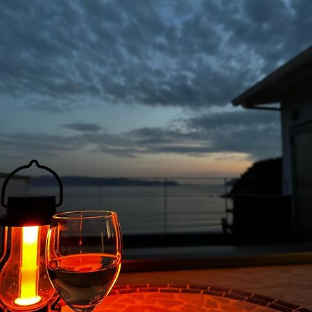 Uogashi 7070 Ocean View Lägenhet Naoshima Exteriör bild